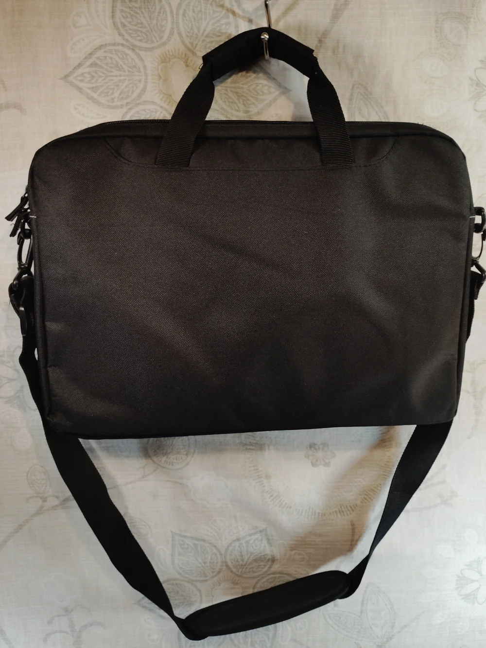Toshiba Black Laptop /Messenger/  Crossbody Bag - Professional Briefcase